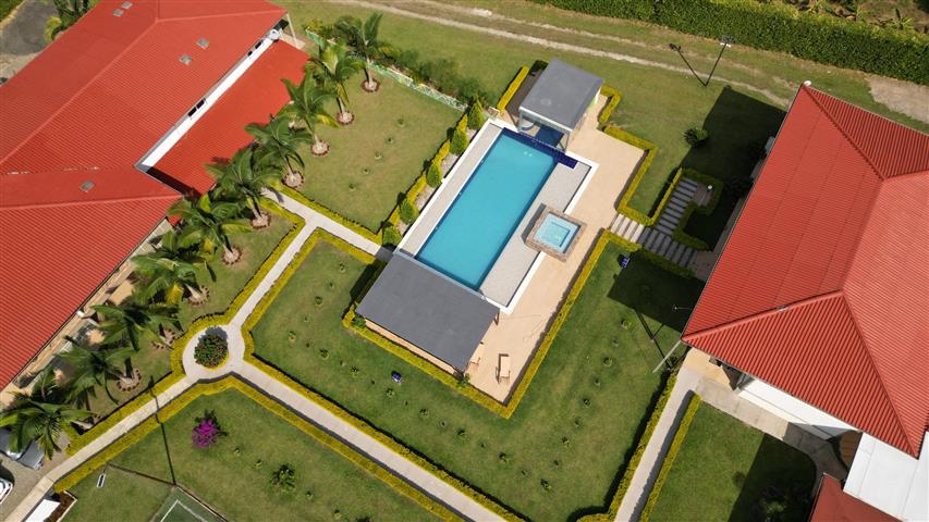 piscina para huespedes Kindia Park Hotel